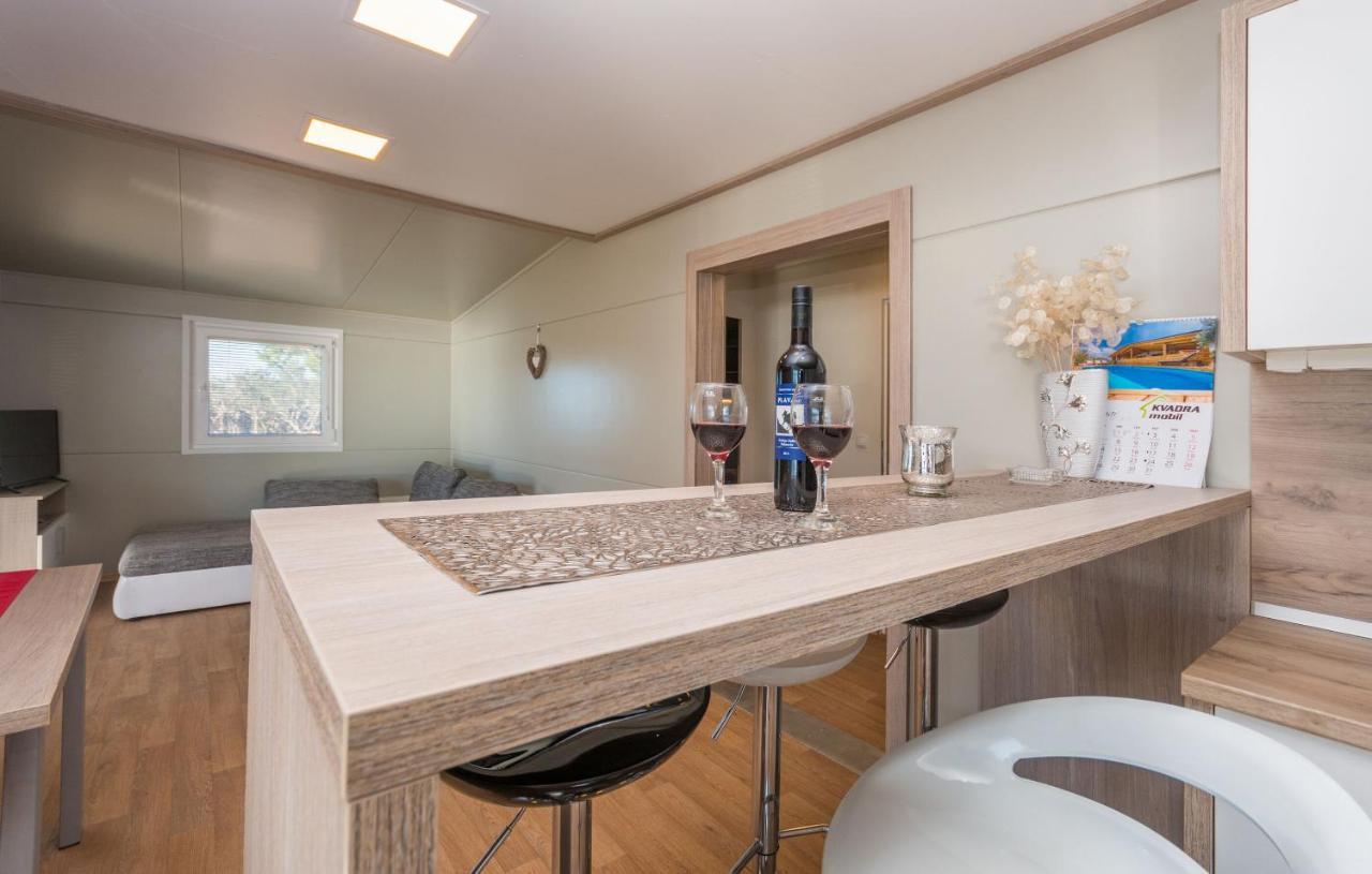 Mobile Home Rock Rose 1 Tkon Εξωτερικό φωτογραφία