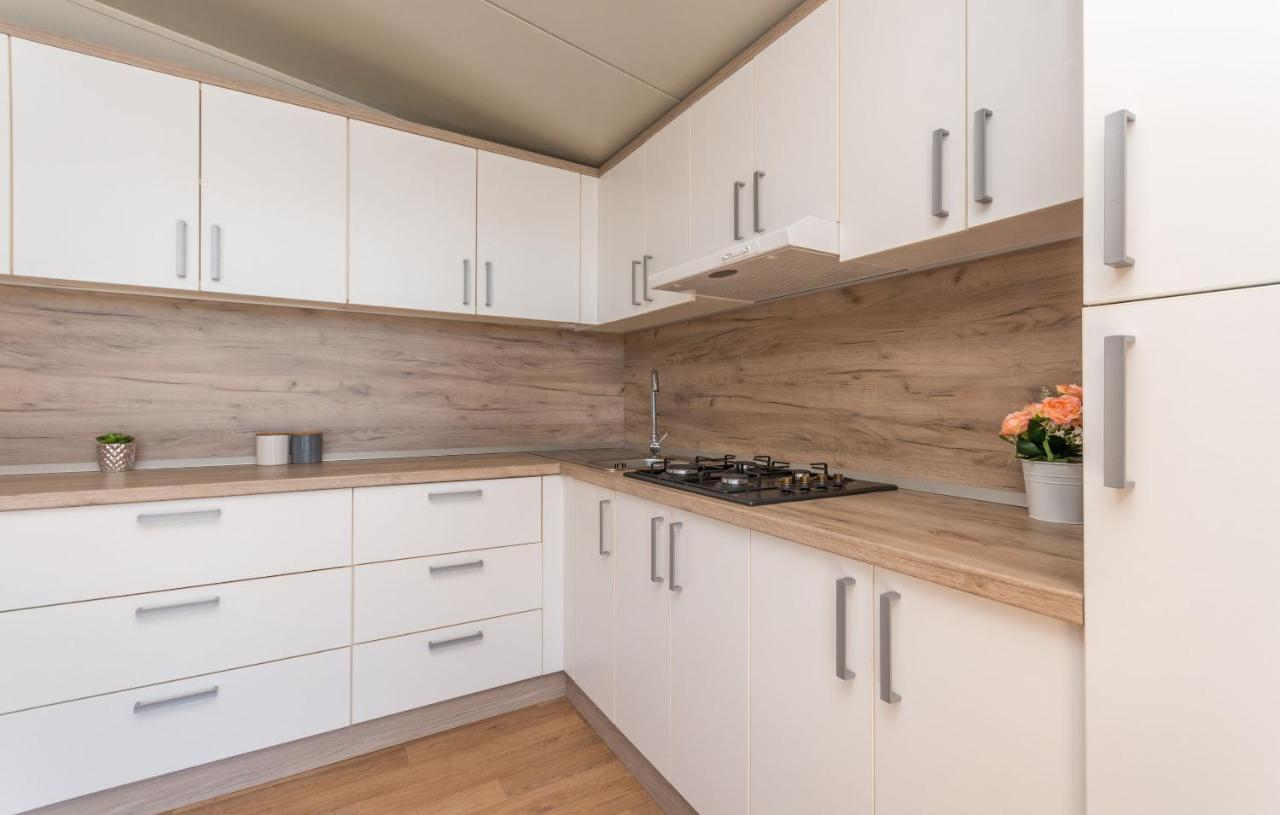 Mobile Home Rock Rose 1 Tkon Εξωτερικό φωτογραφία