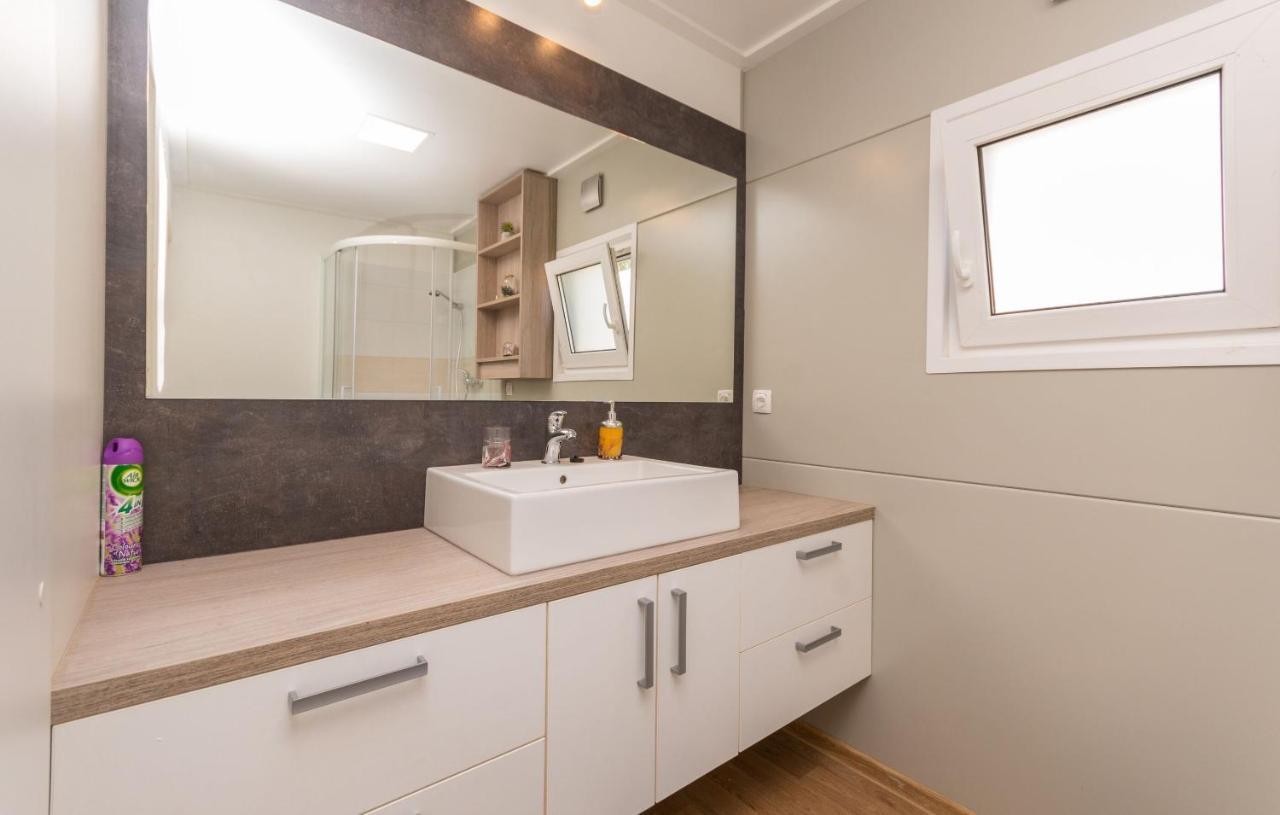 Mobile Home Rock Rose 1 Tkon Εξωτερικό φωτογραφία