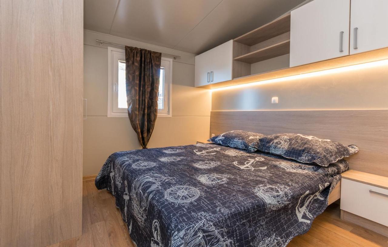 Mobile Home Rock Rose 1 Tkon Εξωτερικό φωτογραφία