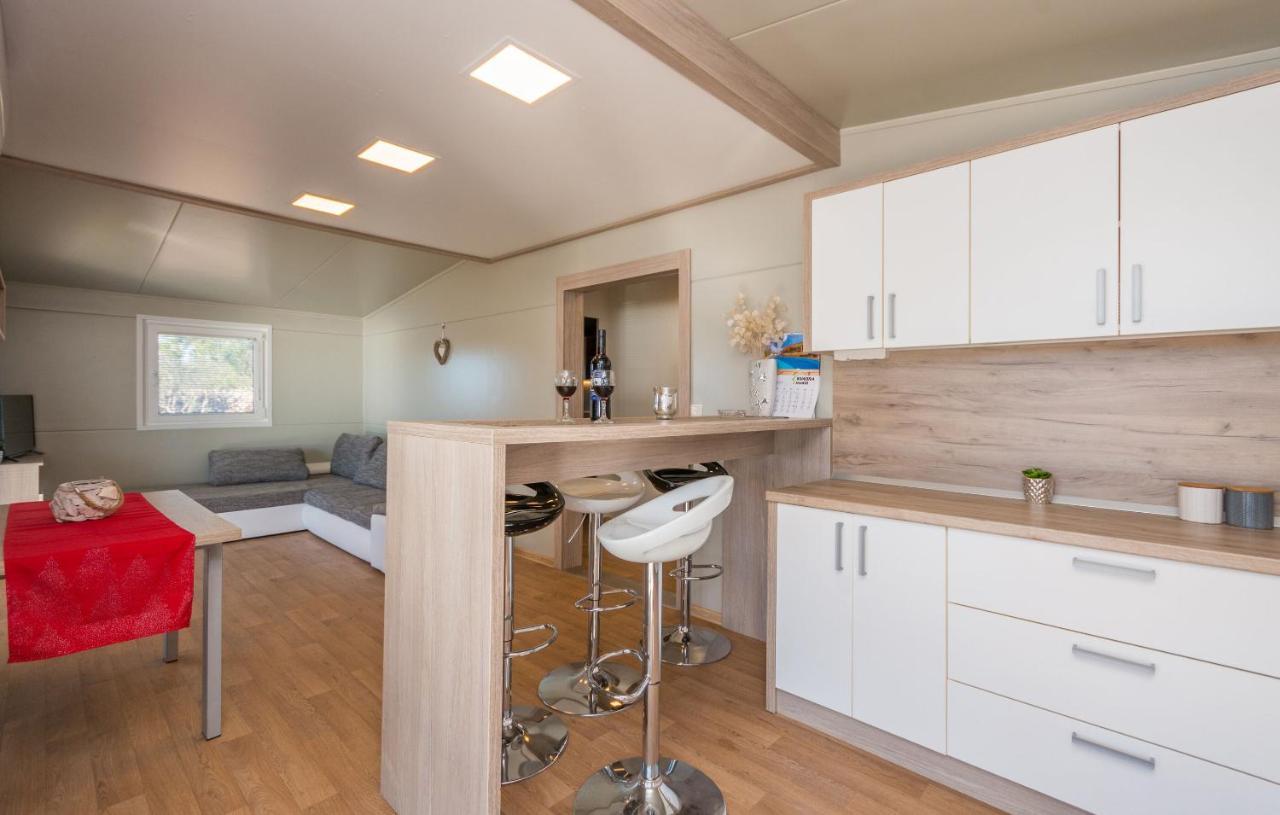 Mobile Home Rock Rose 1 Tkon Εξωτερικό φωτογραφία
